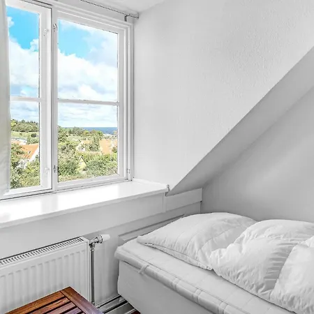 2 Bedroom Beautiful In Apartment